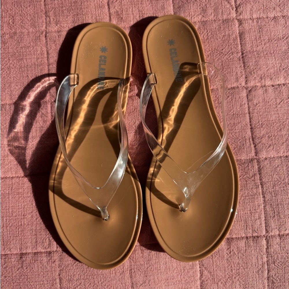 Celandine jelly flip flops